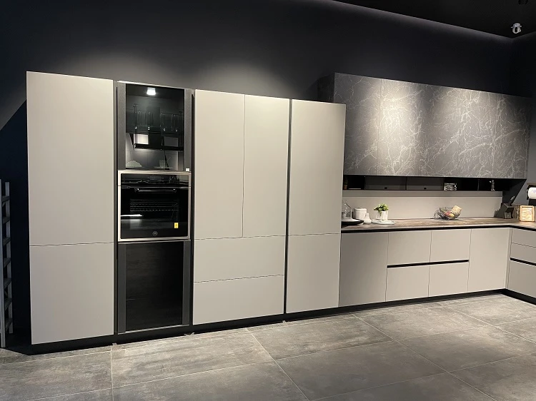 Kitchen Base Cabinets